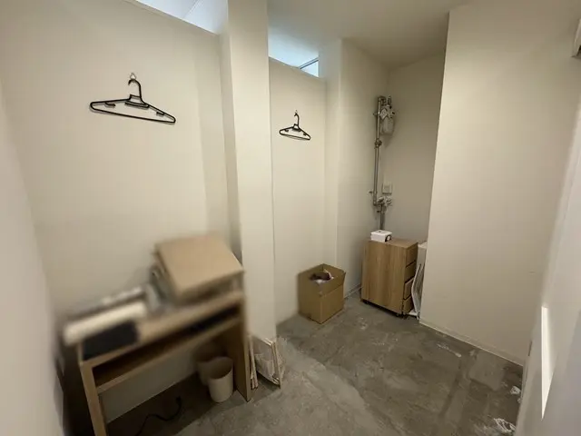 円山エリアの1階路面19坪のネイル＆物販店跡 : ※写真は原状回復前の写真となり、現状とは異なります。
